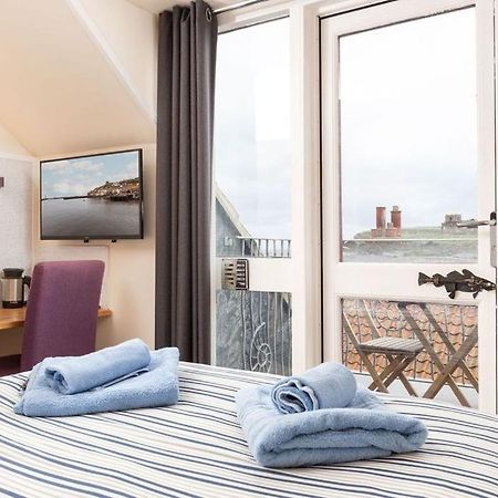 Silver Street Suites Whitby Esterno foto