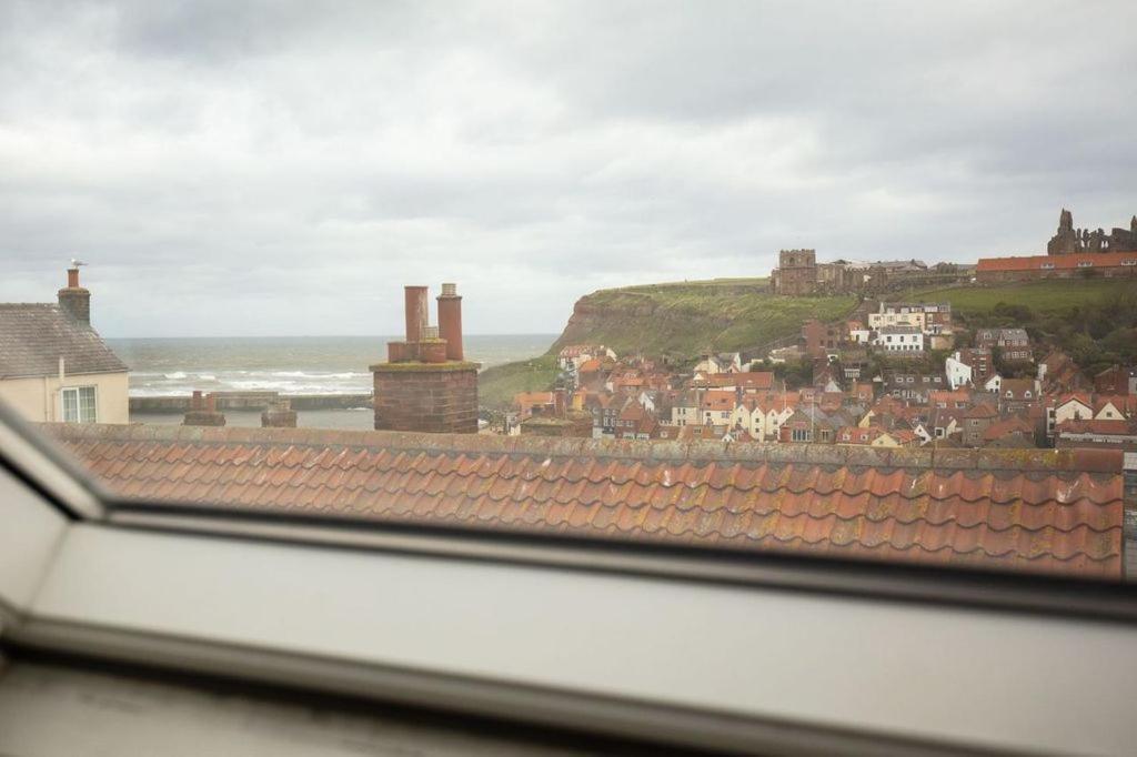 Silver Street Suites Whitby Esterno foto