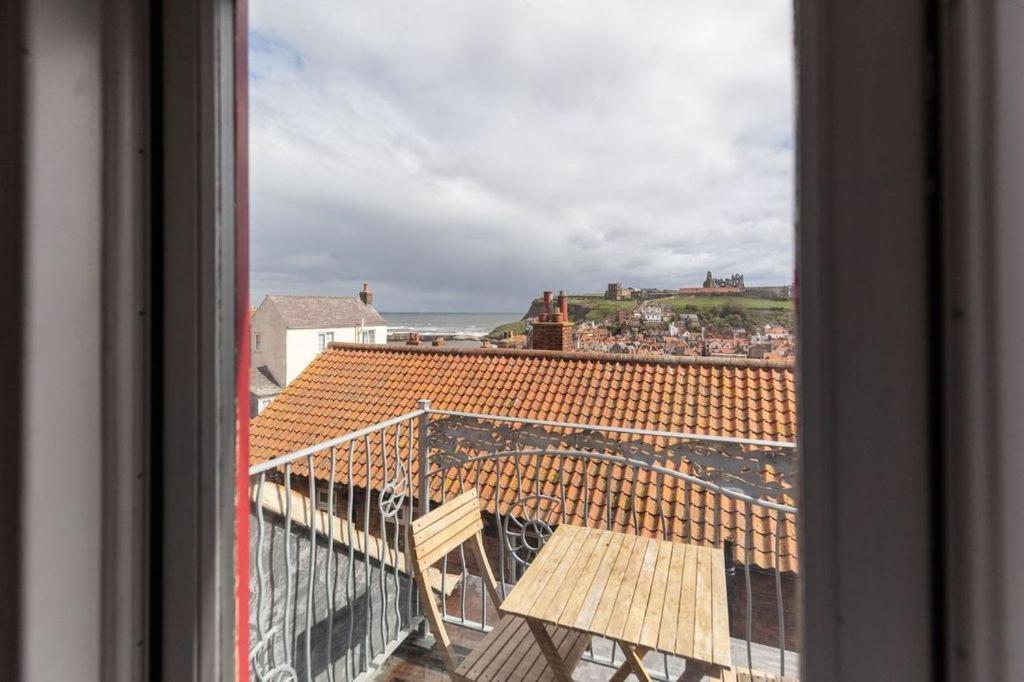 Silver Street Suites Whitby Esterno foto