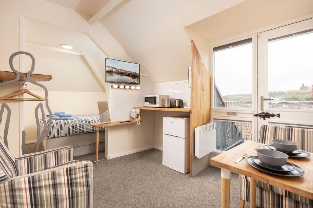 Silver Street Suites Whitby Esterno foto