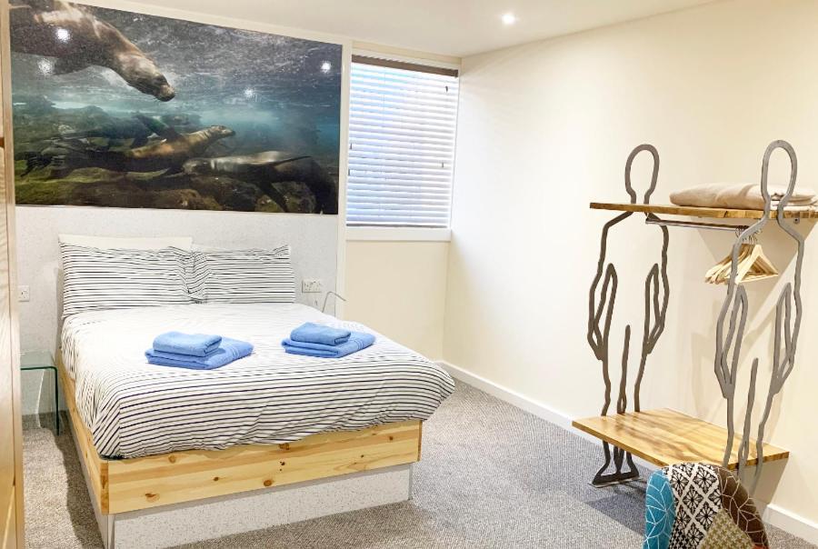 Silver Street Suites Whitby Esterno foto