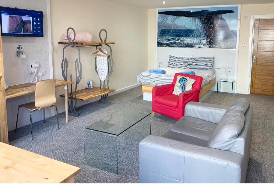 Silver Street Suites Whitby Esterno foto