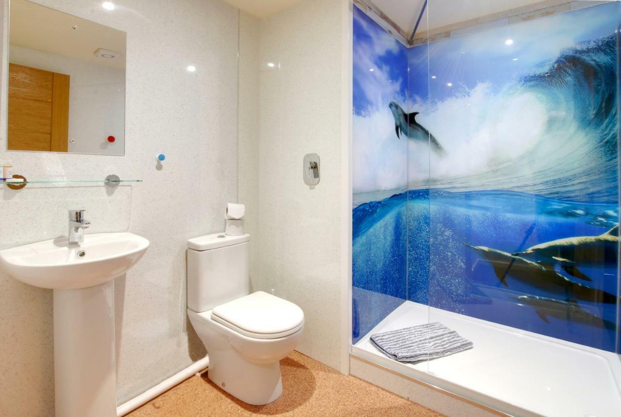 Silver Street Suites Whitby Esterno foto