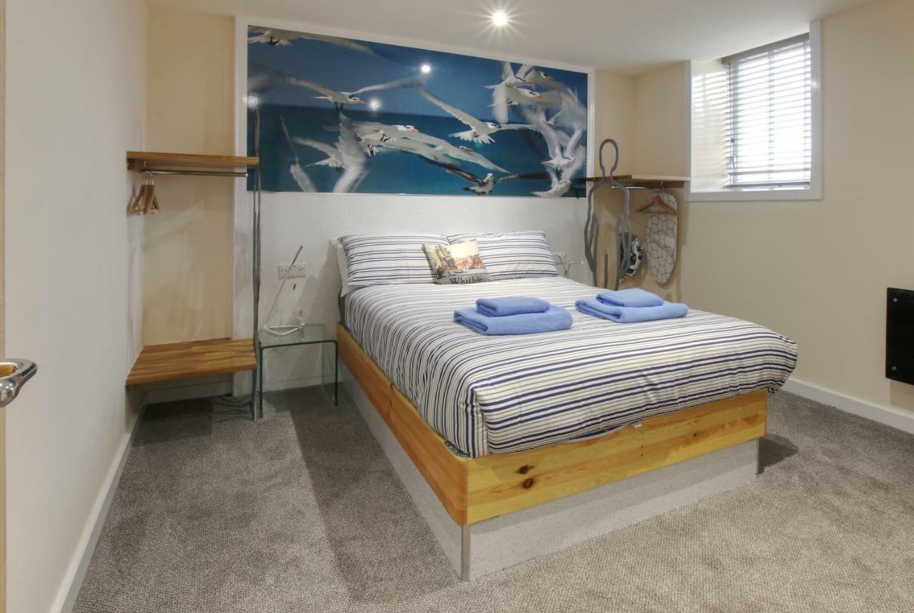 Silver Street Suites Whitby Esterno foto